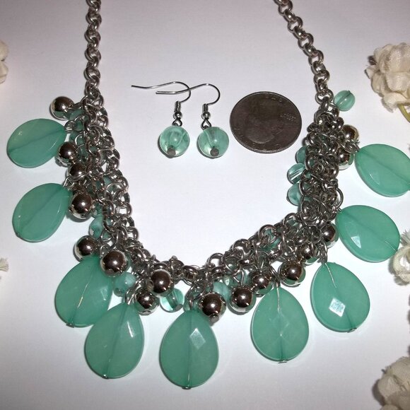 Green Jewelry Necklace Earrings Beaded Silver Set Pair Statement Accessory C716 - Picture 2 of 5